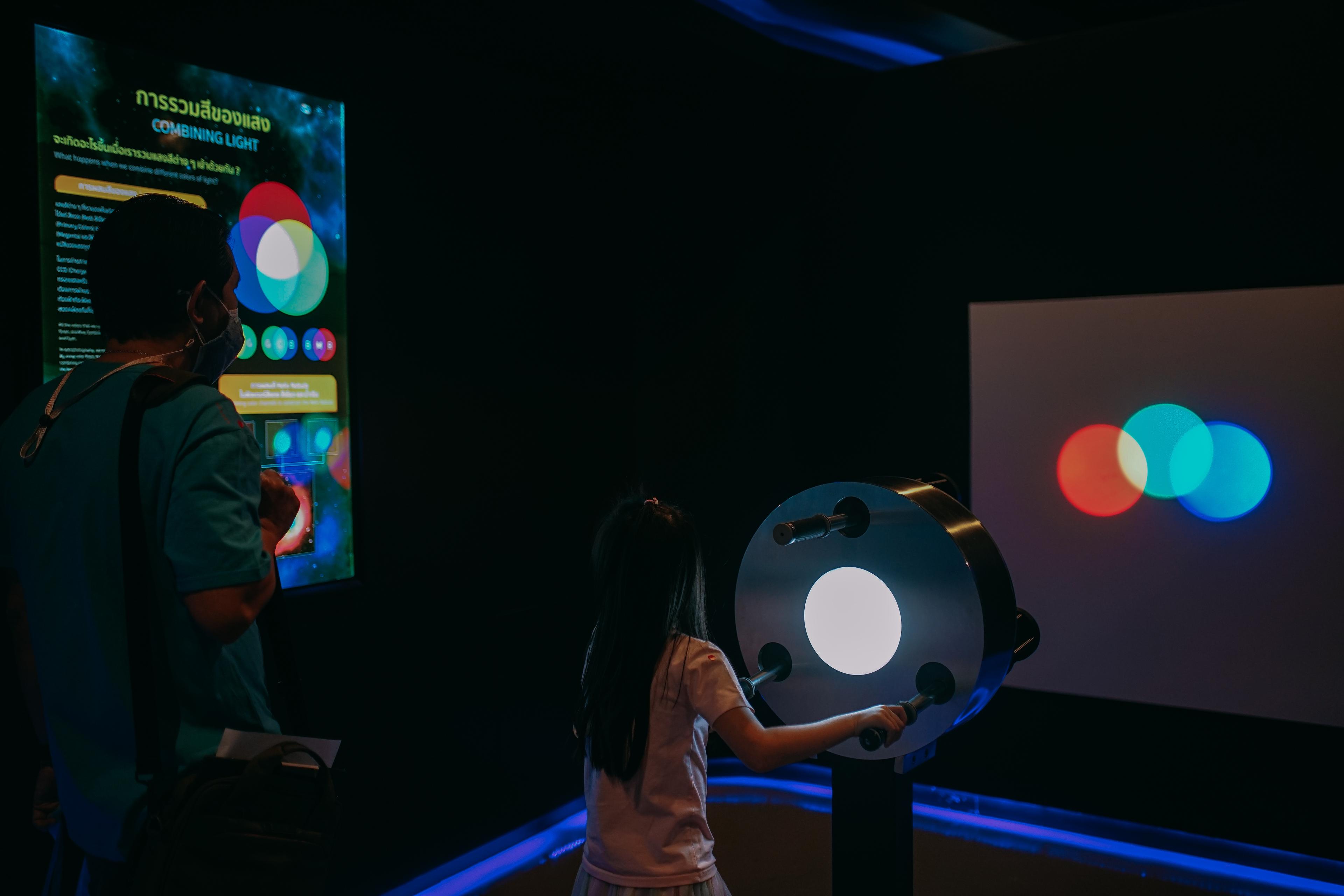 image-showcase