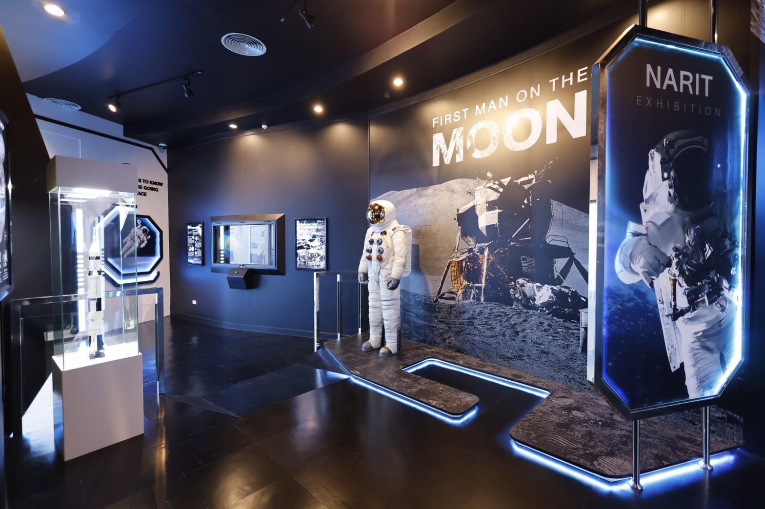 image-showcase