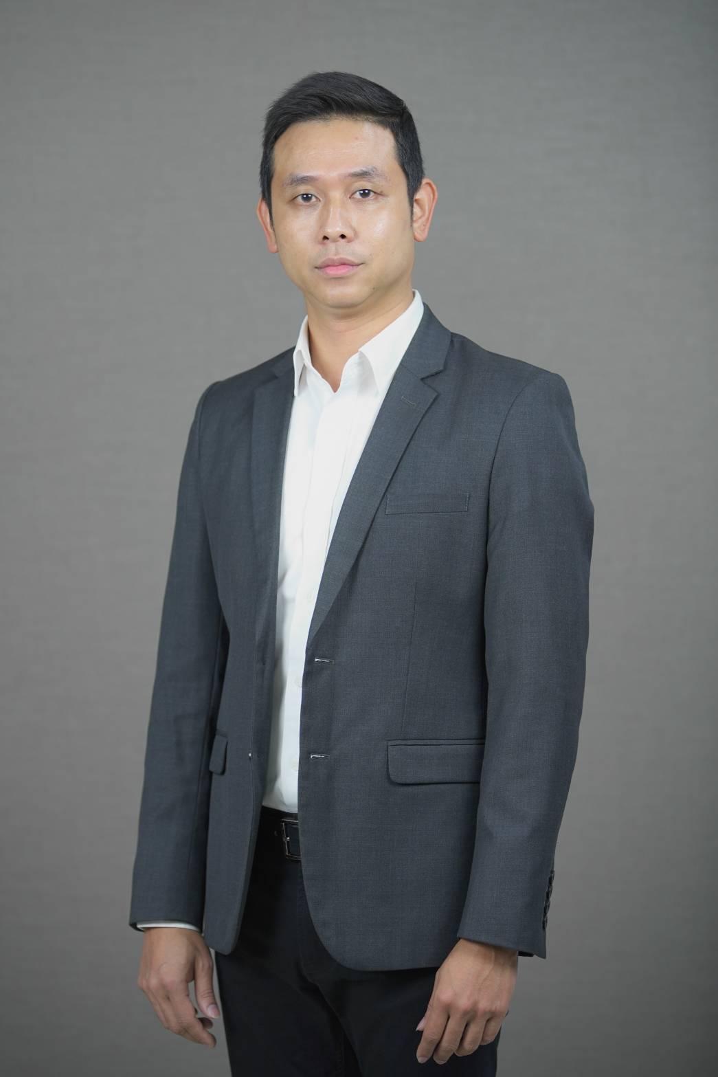 นายศุภฤกษ์  คฤหานนท์